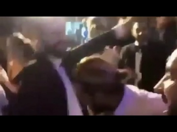 Erkan Meriç arkadaşının düğününde bakın nasıl dans sergiledi!!!