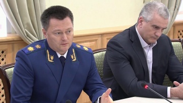 Проблемы бизнес-сообщества Крыма с его представителями обсудил генпрокурор Игорь Краснов.