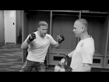 Justin Gaethje’s  warm-up before the fight with Tony Ferguson UFC 249