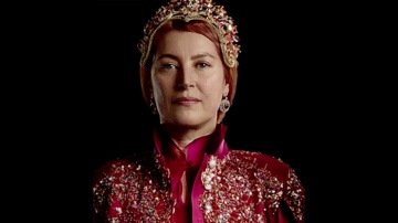 Актриса  Вахиде Гердюм сыгравшая Хуррем султан победила рак